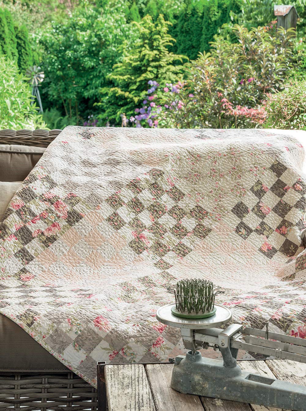 Acorn Cottage: Quilts with Simple & Sophisticated Style