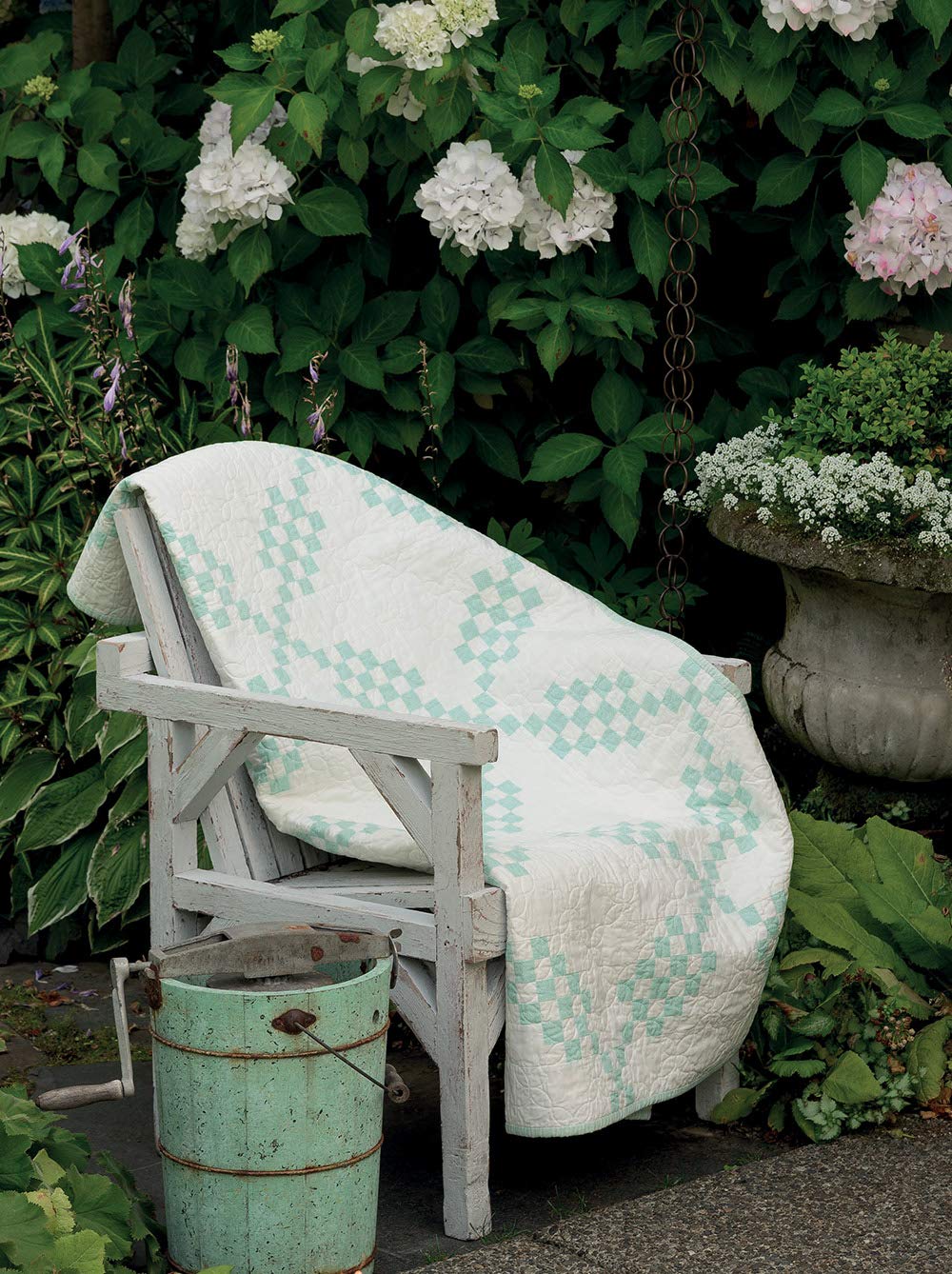 Acorn Cottage: Quilts with Simple & Sophisticated Style