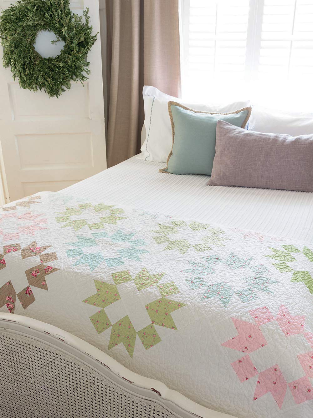 Acorn Cottage: Quilts with Simple & Sophisticated Style